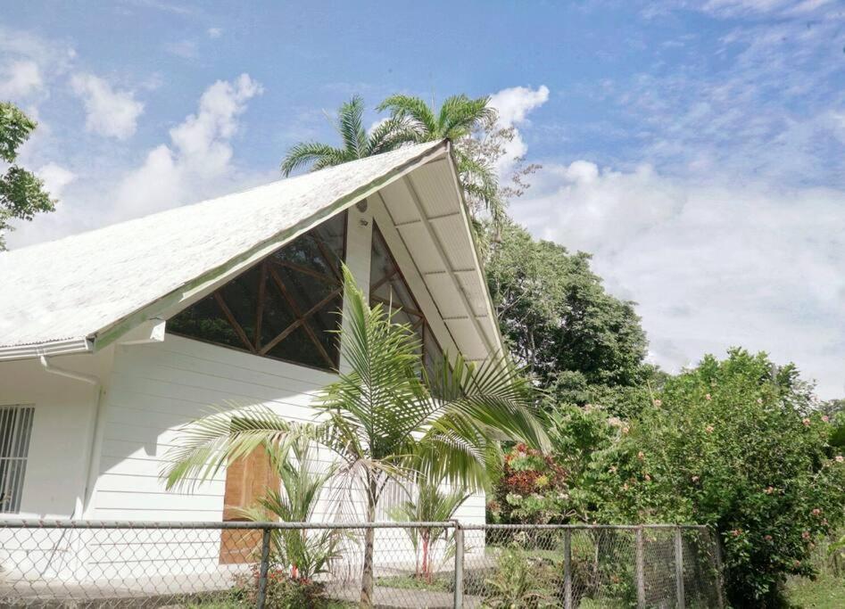 Casa Moes Βίλα Cahuita Εξωτερικό φωτογραφία