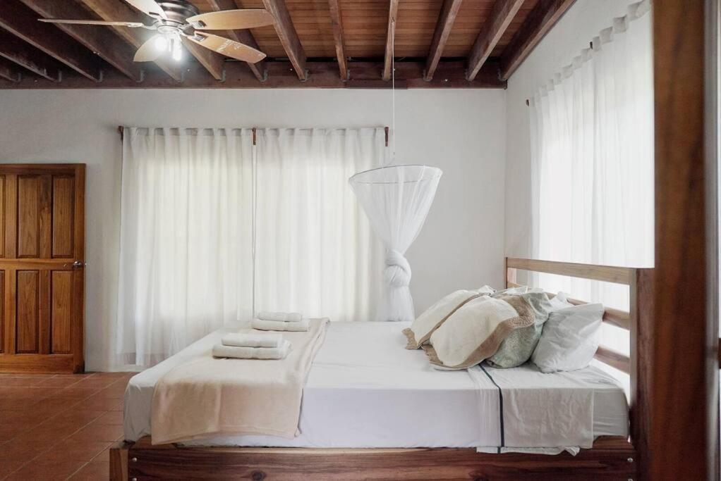 Casa Moes Βίλα Cahuita Εξωτερικό φωτογραφία